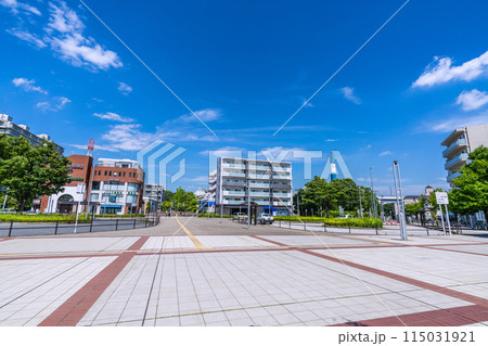 日本の横浜都市景観 横浜市営地下鉄グリーンライン 「都筑ふれあいの丘駅」前などを望む 日本の横浜都市景観 横浜市営地下鉄グリーンライン 「都筑ふれあいの丘駅」前などを望む 115031921