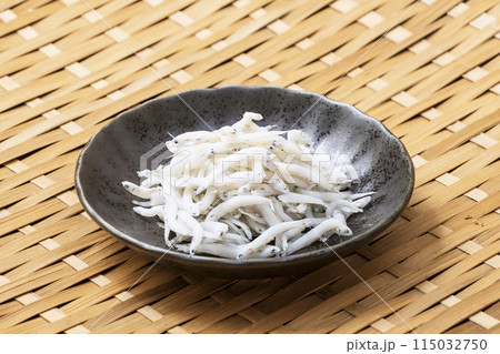 しらす干し 海産物 シラス干し いわしの稚魚 イメージ素材 しらす干し 海産物 シラス干し いわしの稚魚 イメージ素材 115032750