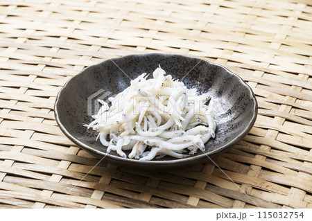 しらす干し 海産物 シラス干し いわしの稚魚 イメージ素材 しらす干し 海産物 シラス干し いわしの稚魚 イメージ素材 115032754