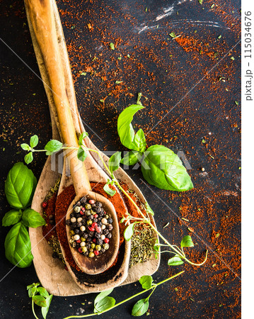wooden spoons with spices and herbs 115034676