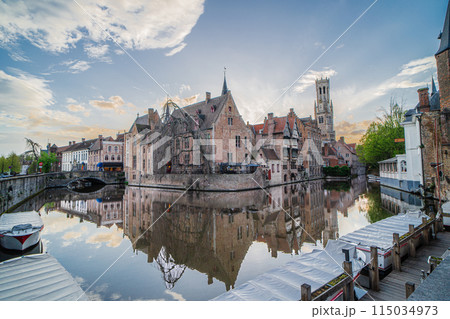 ベルギー　ブルージュ　ダイフェル運河 115034973