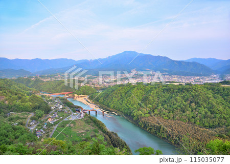 《岐阜県》中津川市 苗木城跡からの風景 《岐阜県》中津川市 苗木城跡からの風景 115035077