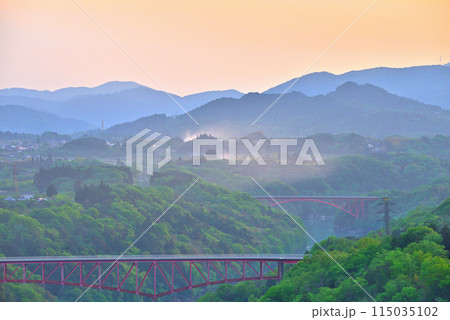 《岐阜県》中津川市 苗木城跡からの夕暮れ風景 《岐阜県》中津川市 苗木城跡からの夕暮れ風景 115035102