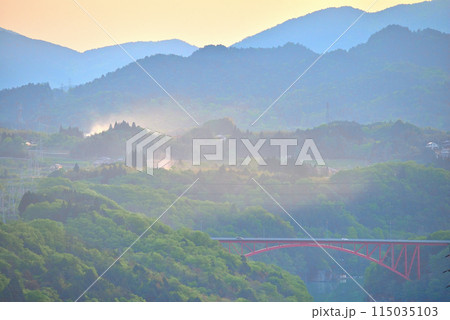 《岐阜県》中津川市 苗木城跡からの夕暮れ風景 《岐阜県》中津川市 苗木城跡からの夕暮れ風景 115035103