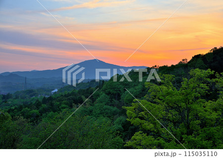《岐阜県》中津川市 苗木城跡からの夕暮れ風景 《岐阜県》中津川市 苗木城跡からの夕暮れ風景 115035110