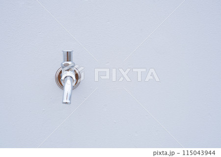 利用禁止につきハンドルを取る対策が施された水道 115043944