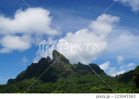 オテマヌ山の風景　ボラボラ島 115045563