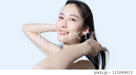女性のポートレート　ビューティーイメージ 115049013