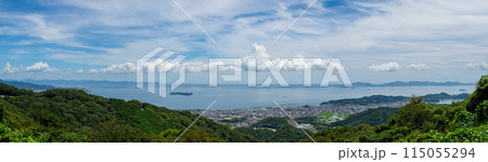 三ヶ根山スカイラインから三河湾を眺める 三ヶ根山スカイラインから三河湾を眺める 115055294