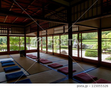 旧跡の茶室 115055326