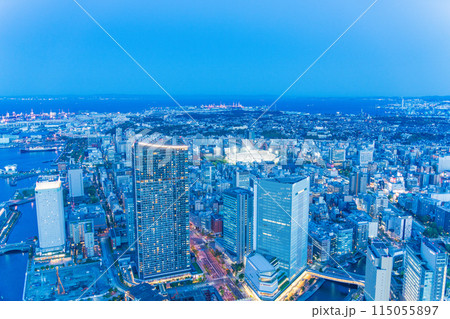 (神奈川県)横浜みなとみらい 中区 馬車道方面 (神奈川県)横浜みなとみらい 中区 馬車道方面 115055897