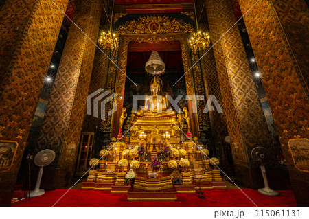 The inside of the old church in Wat Bowonniwet Vihara is beautifully decorated. The inside of the old church in Wat Bowonniwet Vihara is beautifully decorated. 115061131