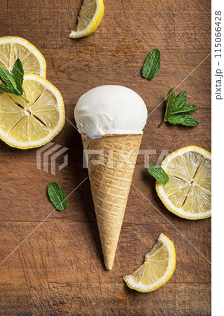 Lemon ice cream and lemon slices 115066428