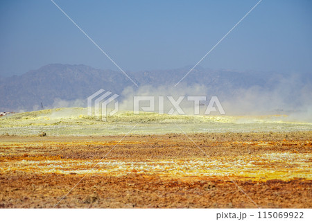 ダロル火山 115069922