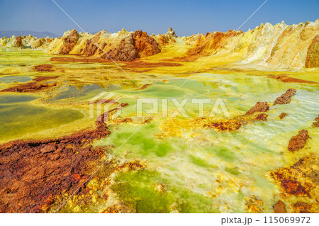 ダロル火山 115069972