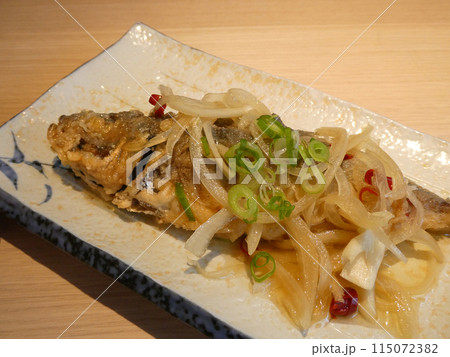 旨みたっぷりと、骨まで丸ごと食べるアジ の南蛮漬け 旨みたっぷりと、骨まで丸ごと食べるアジ の南蛮漬け 115072382