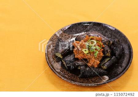 焼きナスの肉味噌乗せ　田楽　茄子料理 115072492
