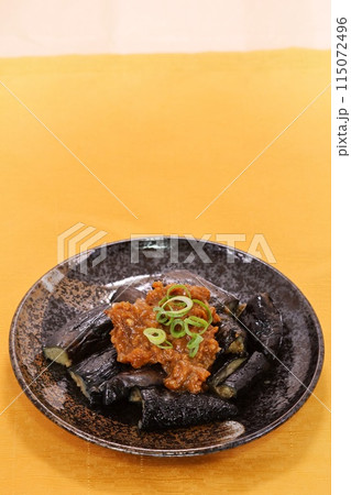 焼きナスの肉味噌乗せ　田楽　茄子料理 115072496