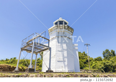 島原半島南端に位置する口之津灯台【長崎県南島原市】 115072692