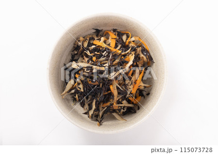 ひじきの煮物 (ごぼう 人参 ひじき 油揚げ) ひじきの煮物 (ごぼう 人参 ひじき 油揚げ) 115073728