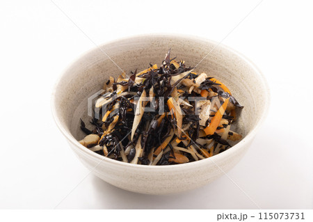 ひじきの煮物　（ごぼう　人参　ひじき　油揚げ） 115073731