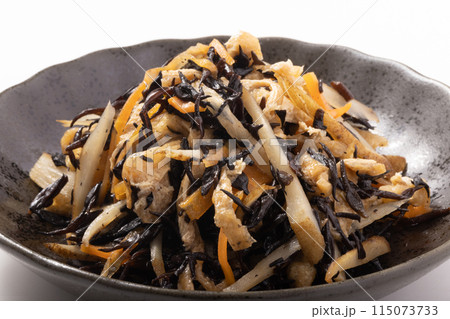 ひじきの煮物　（ごぼう　人参　ひじき　油揚げ） 115073733
