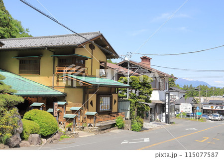 五徳山水澤観世音（水沢観音）近くの水沢うどん街 115077587