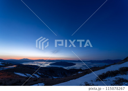 屈斜路湖のブルーモーメント 115078267