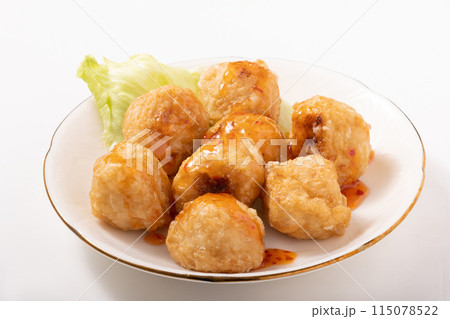 さつま揚げのスウィートチリソースかけ（魚肉　イカ） 115078522