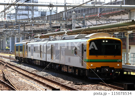 クモヤE493系牽引：久留里線E130系郡山総合車両センター入場回送 115078534