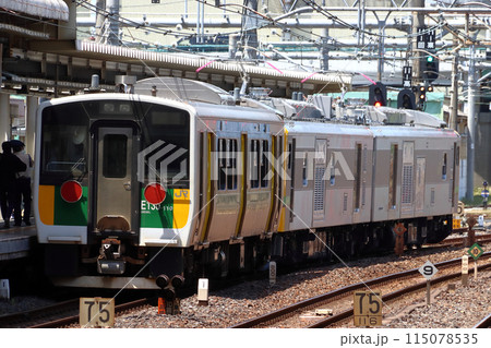 クモヤE493系牽引:久留里線E130系郡山総合車両センター入場回送 クモヤE493系牽引:久留里線E130系郡山総合車両センター入場回送 115078535