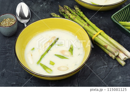 Fresh asparagus soup. vegan food concept. Fresh asparagus soup. vegan food concept. 115081125