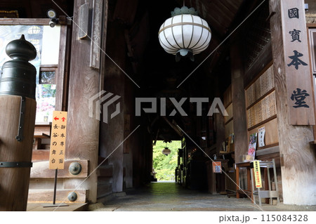 長谷寺〈本堂(国宝)〉【 西国三十三所観音霊場第八番 】/ 奈良県桜井市初瀬 長谷寺〈本堂(国宝)〉【 西国三十三所観音霊場第八番 】/ 奈良県桜井市初瀬 115084328