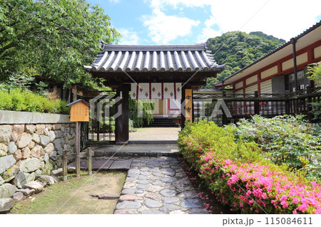 長谷寺〈宗宝蔵〉【 西国三十三所観音霊場第八番 】／ 奈良県桜井市初瀬 115084611