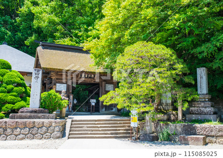 山寺（立石寺）：山門 115085025