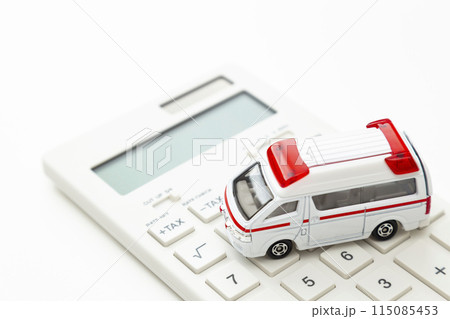 救急車と電卓 115085453