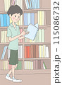 図書室で本を読む小学生 115086732