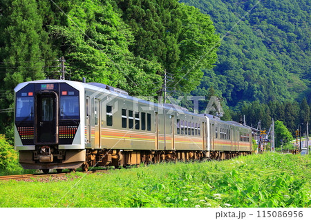 磐越西線を走る列車 磐越西線を走る列車 115086956