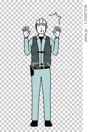 驚いて手を上げるヘルメットと作業着姿のシニア男性技師 115087356
