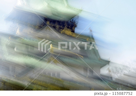 南海トラフ巨大地震発生イメージ　（ 大阪城公園天守閣 ） 115087752