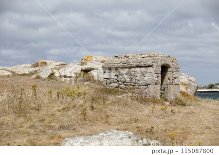 The Old guard post of Tremazan in Landunvez 115087800