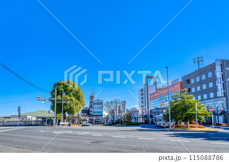 横浜市緑区の都市風景　十日市場駅 115088786