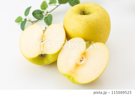 青リンゴ（シナノゴールド） 115089525