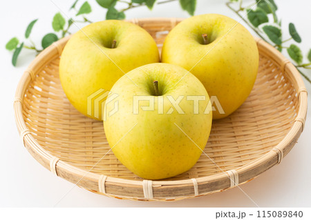 青リンゴ（シナノゴールド） 115089840