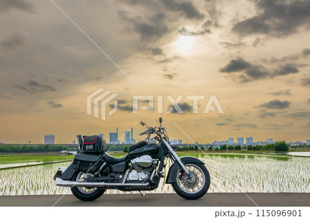 「埼玉県」見沼田んぼとアメリカンバイク　さいたま市 115096901
