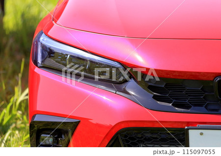 車のヘッドライト 車のヘッドライト 115097055