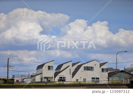 青空と雲 青空と雲 115097312