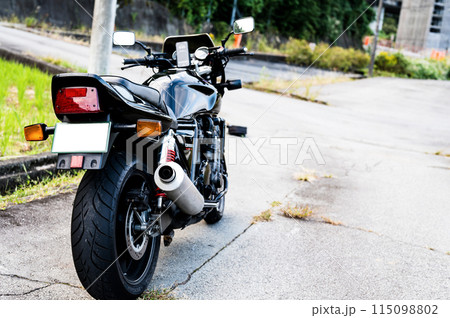バイクのある風景 115098802