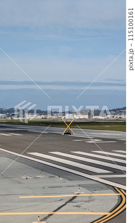 LAX LAX 115100161