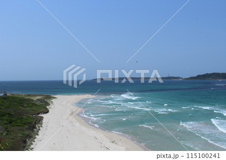 美しい海岸の景色 115100241